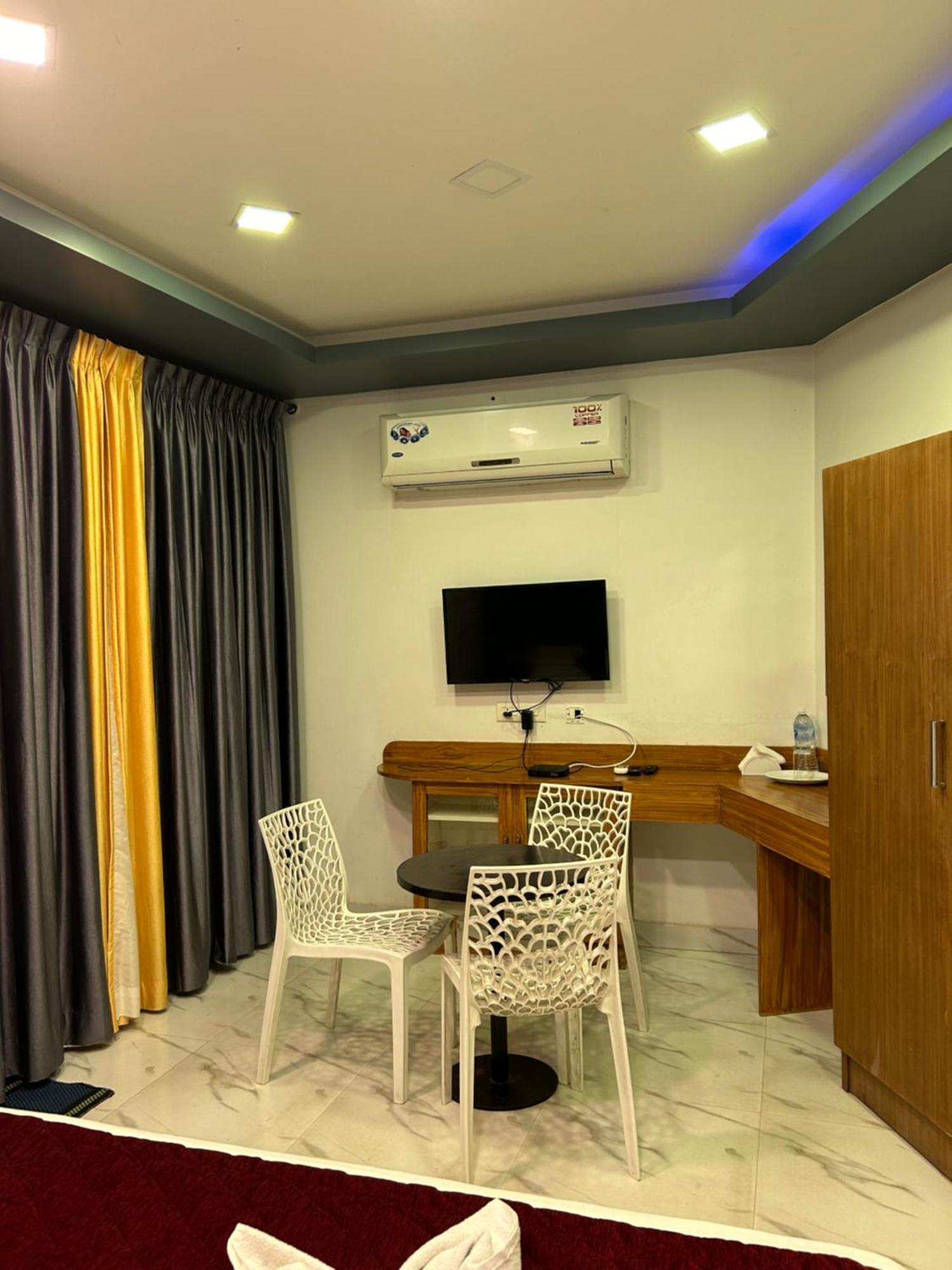 The Elite Beachview Pondicherry Esterno foto