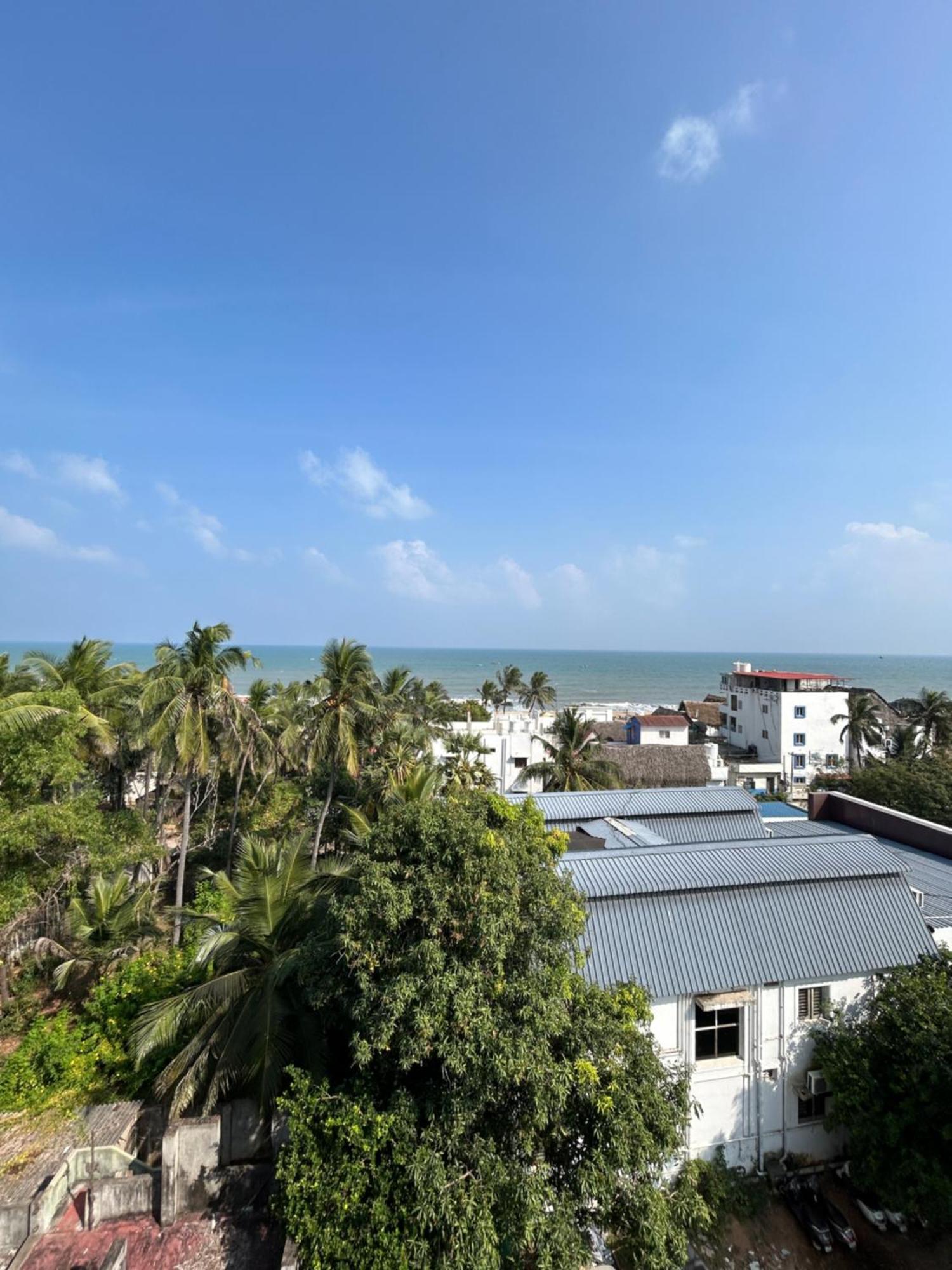 The Elite Beachview Pondicherry Esterno foto
