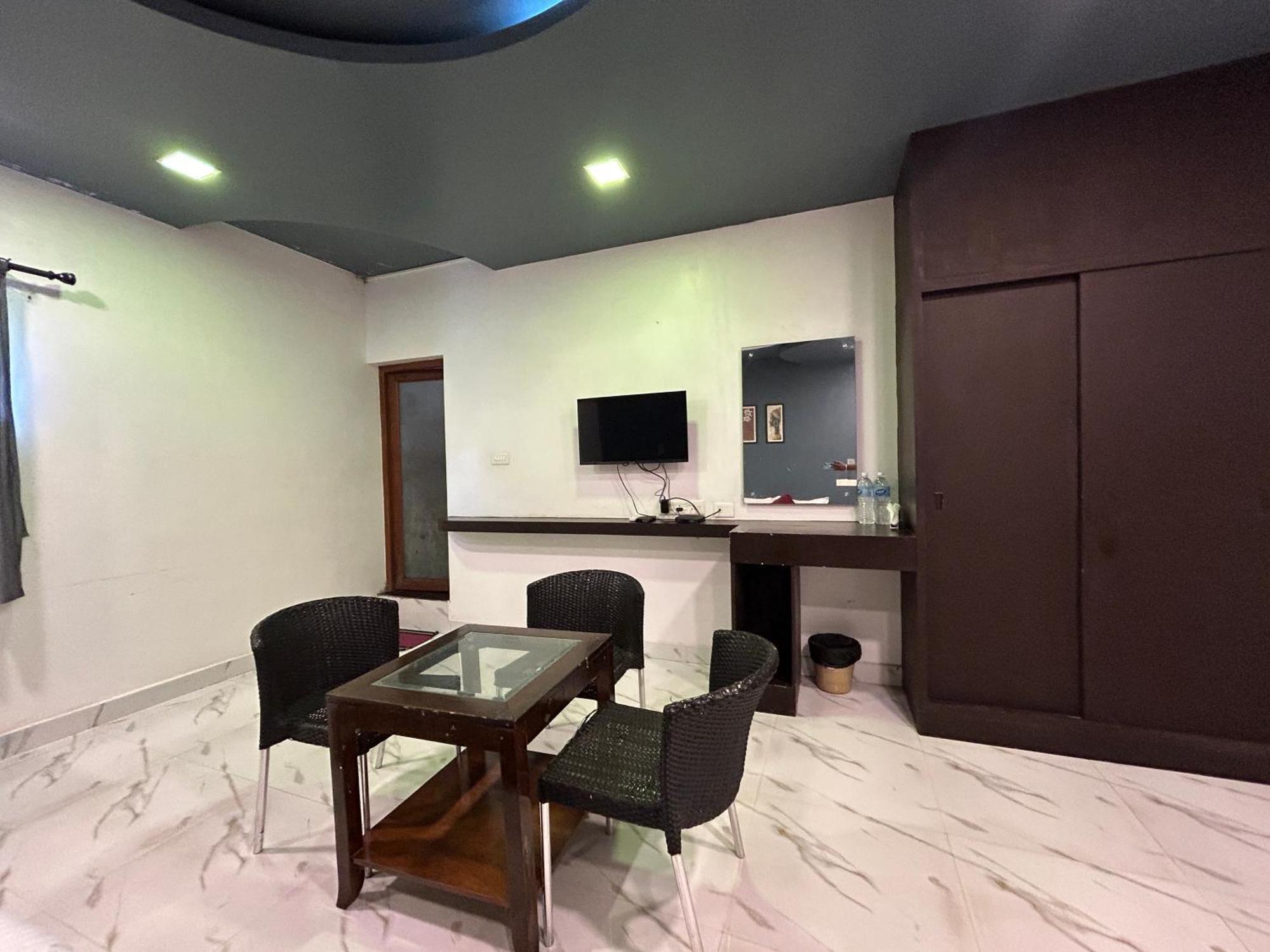 The Elite Beachview Pondicherry Esterno foto